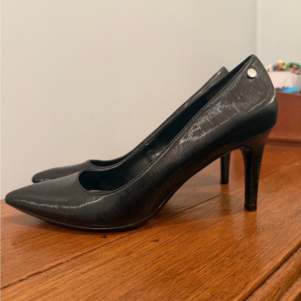 Calvin Klein Brady Pumps